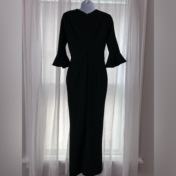 Elbow-sleeve black crepe jumpsuit by Donna Morgan - Picture 4 of 9